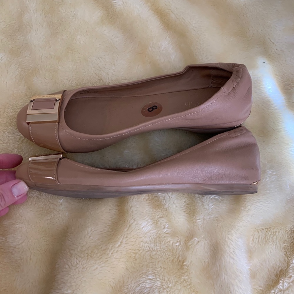 Flats - Picture 2 of 4